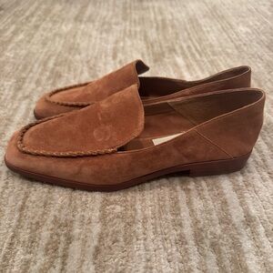 NEVER WORN Dolce Vita Beny Brown Suede Loafers